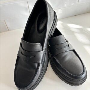Quince Italian Leather Lug Sole Loafer--Size 9.5 Black